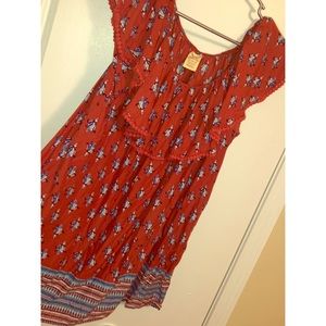 Burnt orange blouse! Cute on the shoulders or off!
